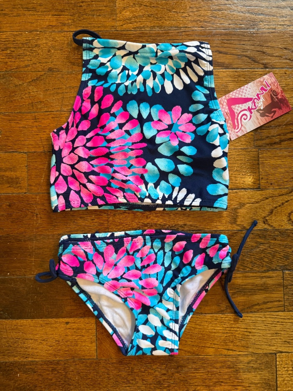 NWT, Girls Kanu Surf Daisy Sport Halter Tankini 2-piece Swimsuit, Size 6